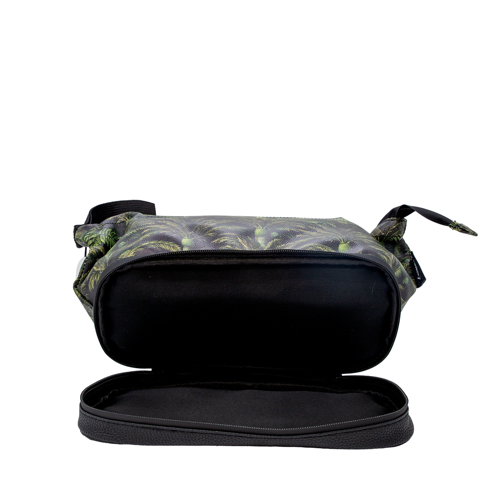 Abel Tasman Toiletry Bag