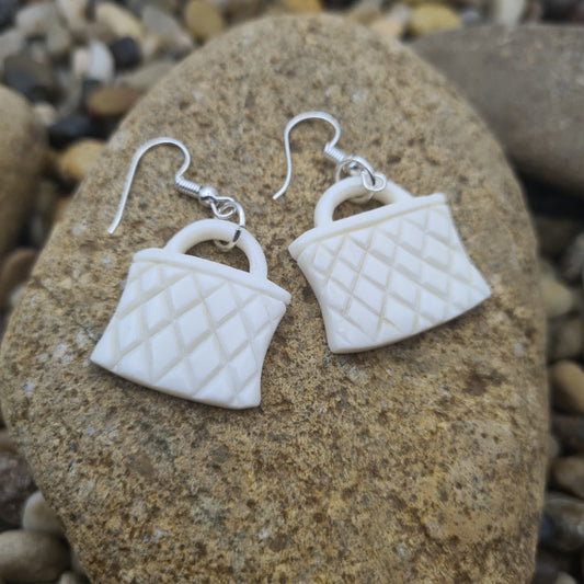 Cute Bone Kete Earrings - 3cm