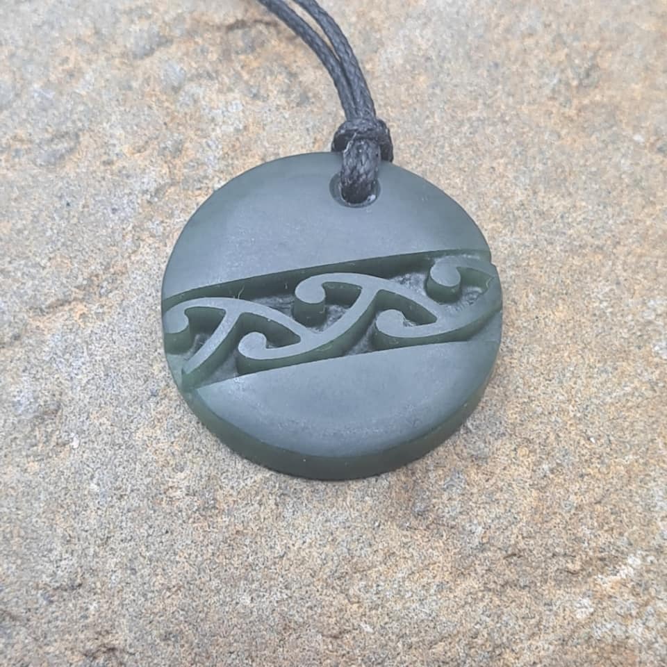 Mana NZ Round Pounamu Pendant with Kowhawhai