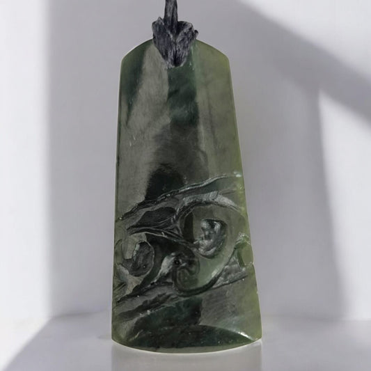 Carved Pounamu Toki - Unlashed