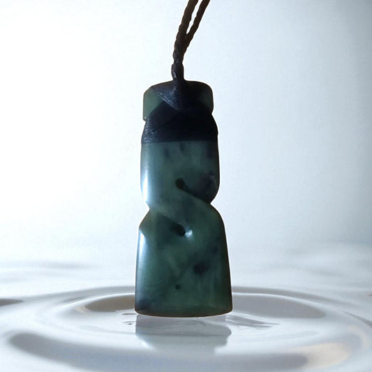 Pounamu Toki with Pikorua Twist - Polished