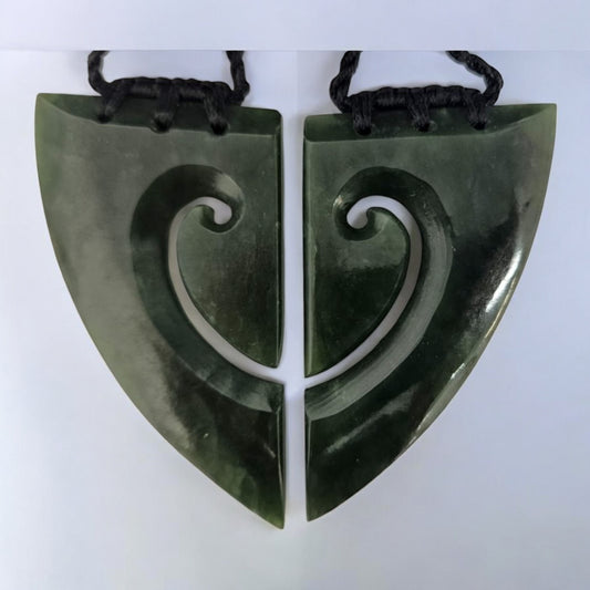 Pounamu Breastplate with Koru Cut-out Pair/Set